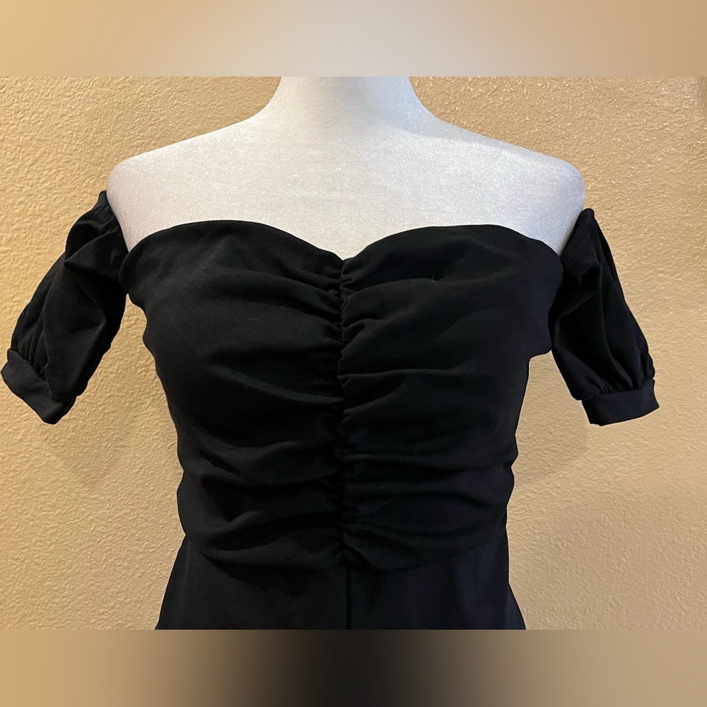 Lulus Off-the-Shoulder Puff Sleeve Jumpsuit. Ruched bodice wide leg. Black S NWT - Picture 6 of 14